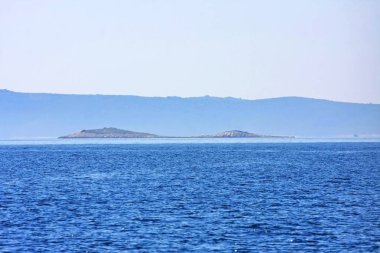 güneşli bir gün güzel mavi deniz doğal çekim