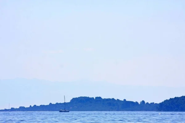 Plan Panoramique Belle Mer Bleue Sur Une Journée Ensoleillée — Photo