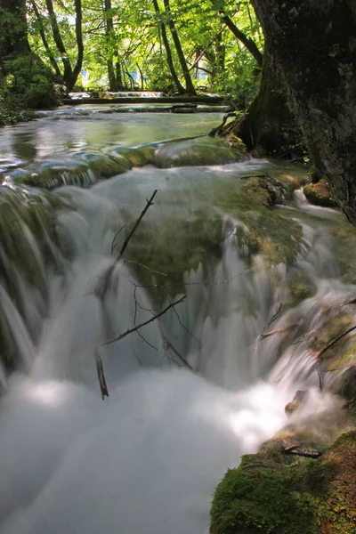 Longa Exposição Tiro Cachoeira Bela Montanha — Fotografia de Stock