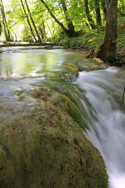 Longa Exposição Tiro Cachoeira Bela Montanha — Fotografia de Stock