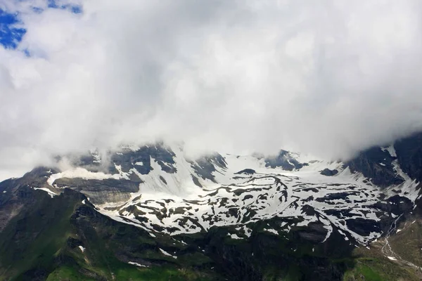 Tiro Tranquilo Belas Montanhas Nevadas — Fotografia de Stock