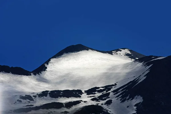 Plan Tranquille Belles Montagnes Enneigées — Photo