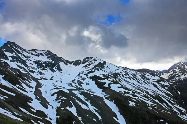 Szenische Aufnahme Der Wunderschönen Berglandschaft Als Hintergrund — Stockfoto