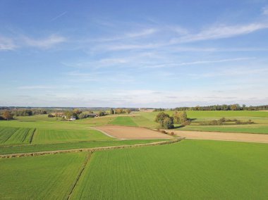 tarım alanının doğal havadan görünümü
