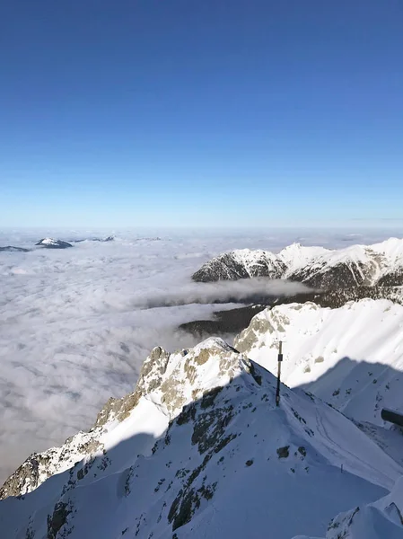 Tiro Tranquilo Belas Montanhas Nevadas — Fotografia de Stock