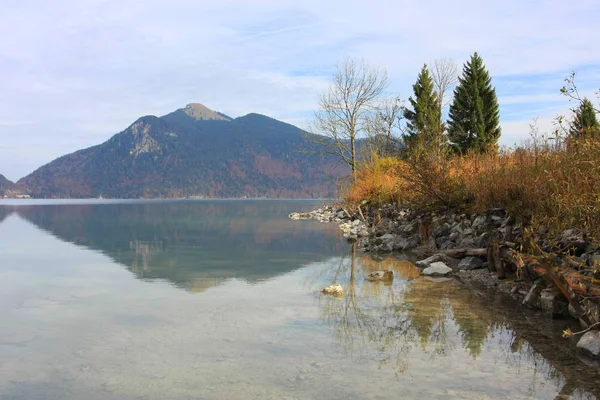 Tranquilo Tiro Hermoso Lago Montaña —  Fotos de Stock