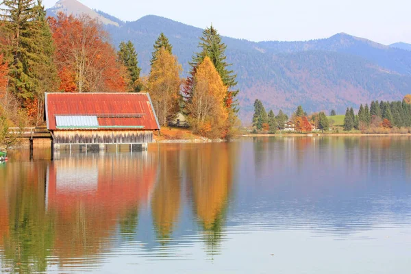 Tranquil Shot Beautiful Mountain Lake Autumn — Stock Photo, Image