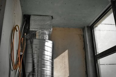 Bir apartman inşaatında bitirme işi