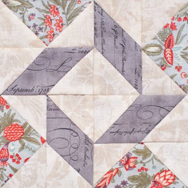 Kumaşlar, yorgan, detay parçaları pastel geometrik patchwork blok yakın çekim