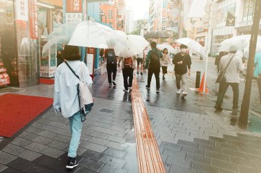 Tokyo'da yağmur 