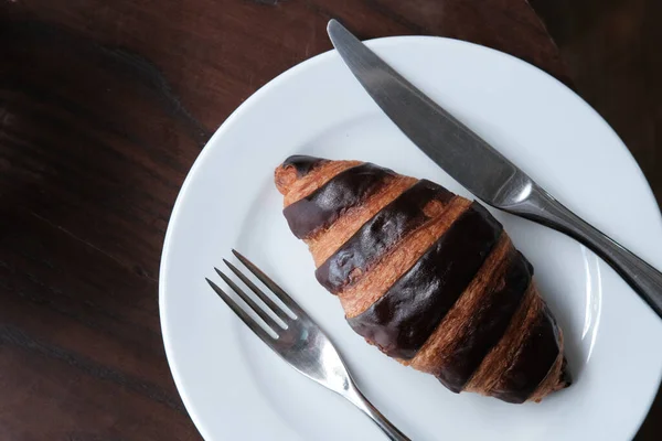 Chocolate Croissant White Dish Cafe — Stock Photo, Image