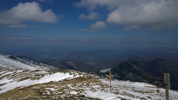 Lindas Montanhas Inverno Paisagem — Fotografia de Stock