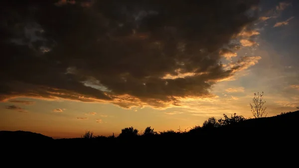 Paesaggio Prato All Ora Del Tramonto — Foto Stock