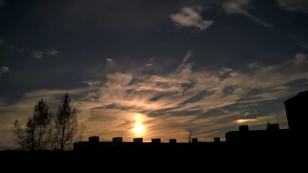 Tiempo Puesta Del Sol Sobre Ciudad Europea — Foto de Stock