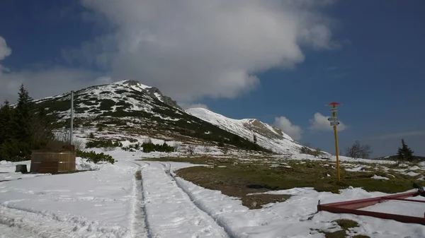 Manzara Güzel Kış Dağlar — Stok fotoğraf