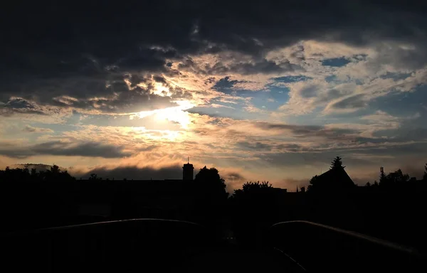 Sonnenuntergang Über Der Europäischen Stadt — Stockfoto