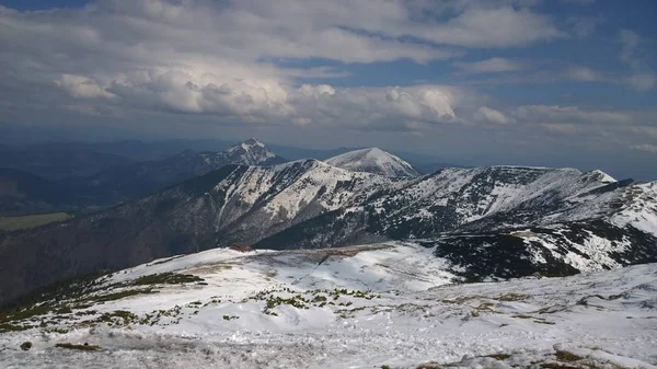 Krásné Zimní Hory Krajina — Stock fotografie