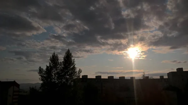 Solnedgång Tid Över Den Europeiska Staden — Stockfoto