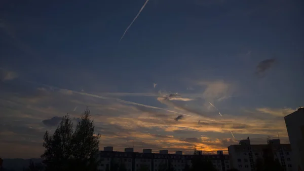 Europeisk Stad Vid Solnedgången — Stockfoto