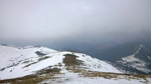 Schöne Winterliche Berglandschaft — Stockfoto