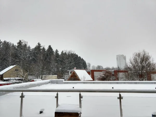 Střechy Domů Pokrytých Sněhem Během Zimy Slovensko — Stock fotografie