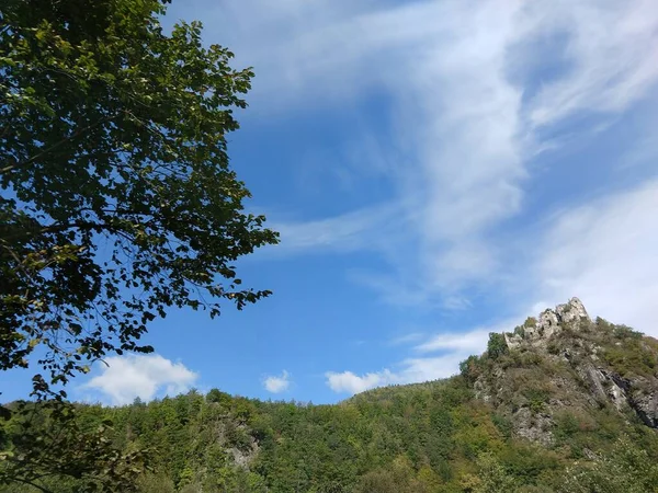 Hermoso Paisaje Montaña Durante Día —  Fotos de Stock