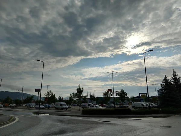 Strada Nella Città Europea Giorno — Foto Stock