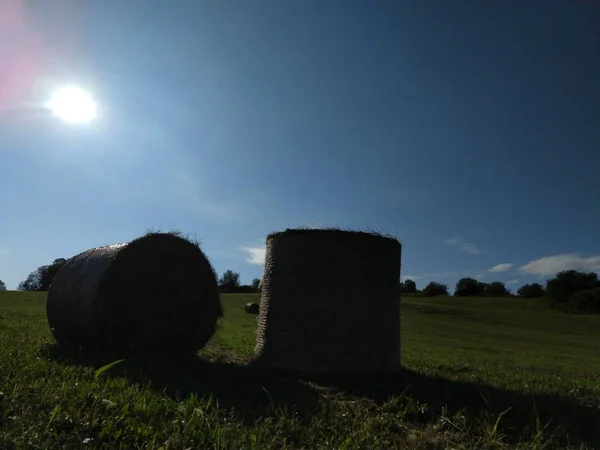 Palheiros Feno Campo — Fotografia de Stock