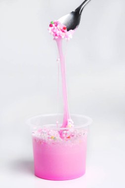 ışık zeminüzerinde parlak balçık yakın görünümü