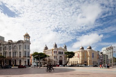 Recife - Olinda, Pernambuco, Brezilya - 29 Ocak 2019: Brezilya'nın kuzeydoğu eyaleti Pernambuco'nun başkenti Recife, birçok nehri, köprüleri, adacıkları ve yarımadaları ile ayırt edilir..