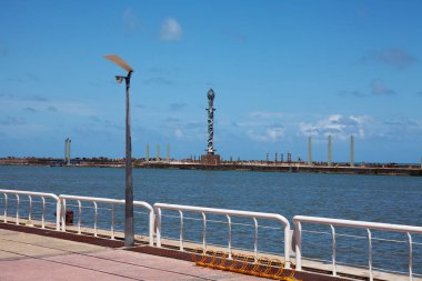 Recife, Pernambuco, Brezilya - 29 Ocak 2019: Recife Limanı'ndaki depolar, Port Warehouse Projesi kapsamında faaliyet gösteren bar ve restoranlara sahip ilk. 