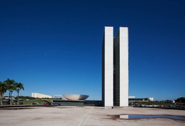 Brasilia, Brezilya - 15 Kasım 2016: Brezilya'nın başkenti Brasilia'da Brezilya hükümetinin bakanlık binalarının sırası.