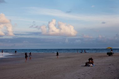 Maracaipe Pontal, Pernambuco, Brezilya inanılmaz bir yer de berrak su ile tropikal plaj Güzel görünümü