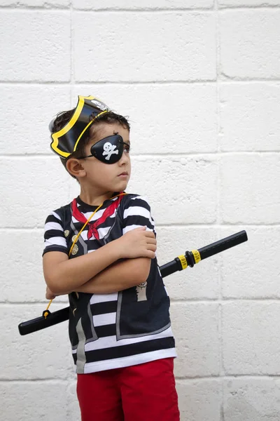 Маленький Хлопчик Піратському Костюмі Щаслива Концепція Хеллоуїна — стокове фото