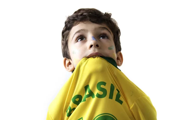 Niño Emocional Fanático Del Fútbol Posando Sobre Fondo Blanco — Foto de Stock