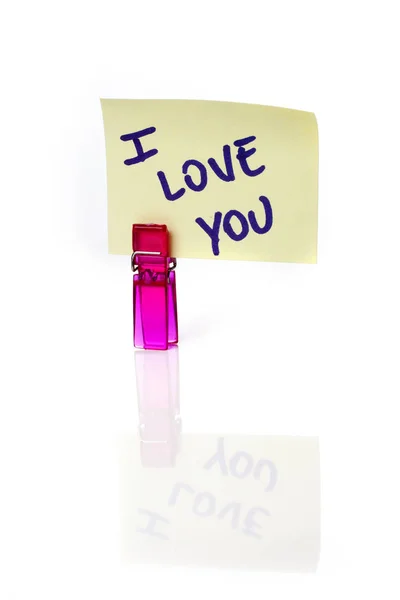 Love You Message Geschrieben Auf Einem Gelben Zettel Mit Wäscheklammern — Stockfoto