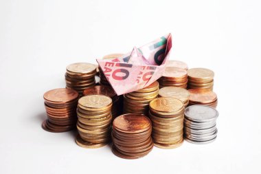 sikke arka plan, mali kavram üzerinde tekne şeklinde para banknot 