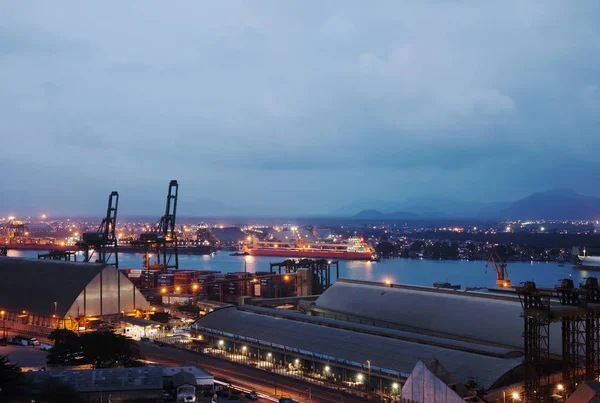 akşam Santos deniz limanıgörünümü
