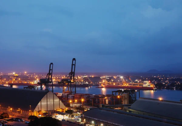 akşam Santos deniz limanıgörünümü