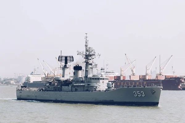 Surabaya Indonesië April 21Th 2019 Indonesische Marine Zeil Kri Lambung — Stockfoto