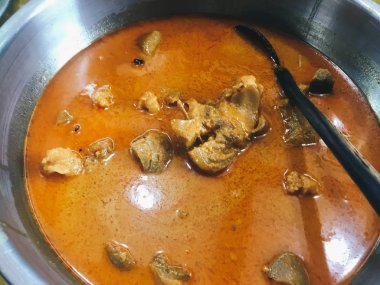 tencerede endonezya et yemeği yakın çekim