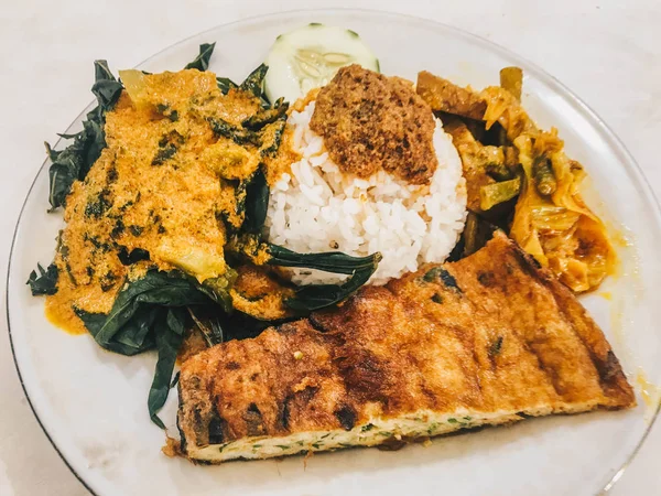 Nasi Padang Padang Rice Curry One Most Famous Meals Associated — Stock Photo, Image