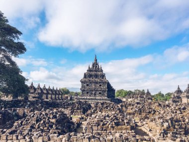 Candi Plaosan veya Plaosan Tapınağı Plaosan Kompleksi tapınağı, Bugisan köyü, Prambanan, Yogyakarta yakınlarındaki Klaten Regency, Orta Java, Endonezya