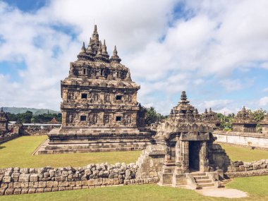 Candi Plaosan veya Plaosan Tapınağı Plaosan Kompleksi tapınağı, Bugisan köyü, Prambanan, Yogyakarta yakınlarındaki Klaten Regency, Orta Java, Endonezya