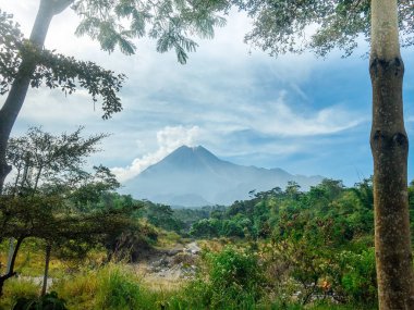 Merapi Volcano Mountain manzaralı, Yogyakarta, Endonezya