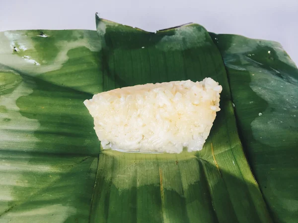 Cinta Ketan Indonesia Comida Tradicional Servida Con Hoja Plátano Está —  Fotos de Stock