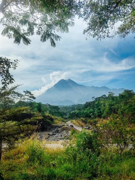 Merapi Volcano Mountain manzaralı, Yogyakarta, Endonezya