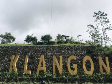 Klangon alanında Merapi Dağı güzel bir görünümü ile mimari
