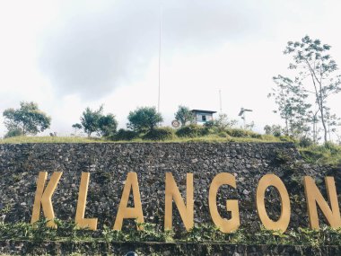 Klangon alanında Merapi Dağı güzel bir görünümü ile mimari