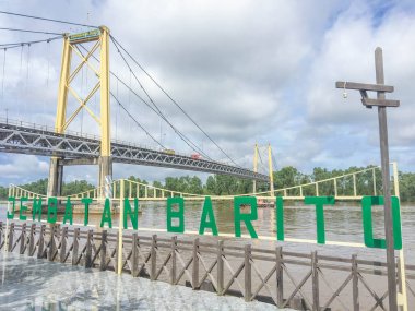 Jembatan Barito veya Barito Köprüsü Banjarmasin, Güney Borneo veya Kalimantan Selatan, Endonezya